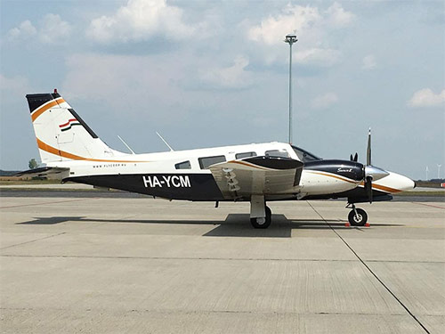 Piper Seneca aircraft. Budapest airtaxi. Private Jet. ��������� �� ���������. ������ �� ������� �������� �� ��������� � ����, ����������, �� �������. VIP ������. 